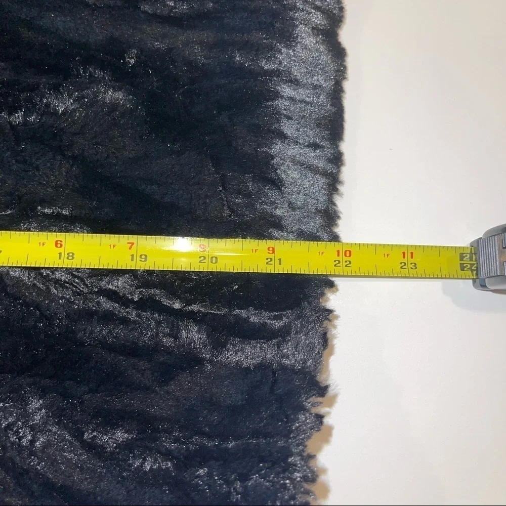 NWT Jennifer Lopez Short Faux Fur Jacket Black Tie Sz M
